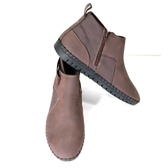 Easy Spirit Chelsea Boots Size 11M Taupe Rubber Soles Inner Zip Slip On NWOB - Picture 2 of 12